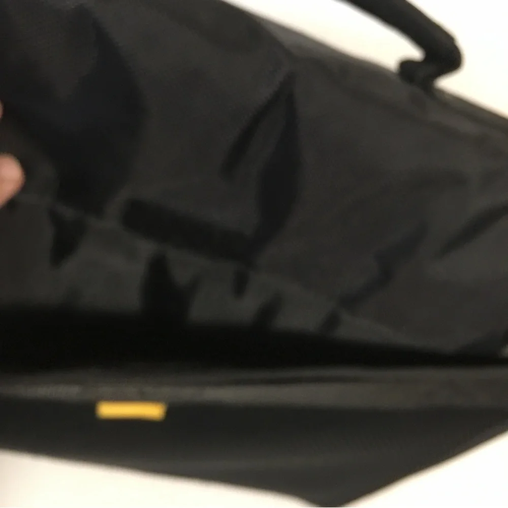 Targus Padded Laptop Bag Black Professional Office Business CB 13X16 LIKE NEW